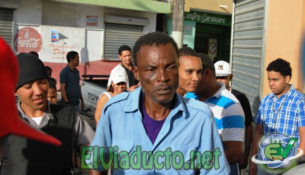 Haitiano Sorprendido engañando en Moca
